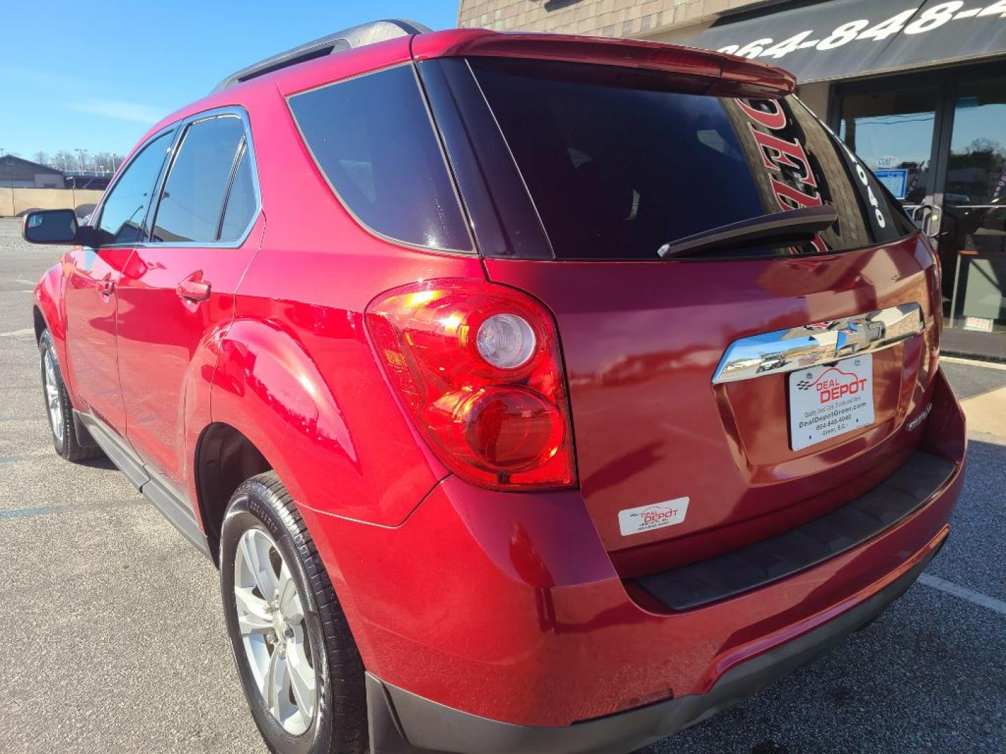 2013 RED CHEVROLET EQUINOX LT (1GNALPEK8DZ) with an 2.4L engine, Automatic transmission, located at 13640 E Wade Hampton Blvd, Greer, SC, 29651, (864) 848-4040, 34.950825, -82.197464 - Photo#4