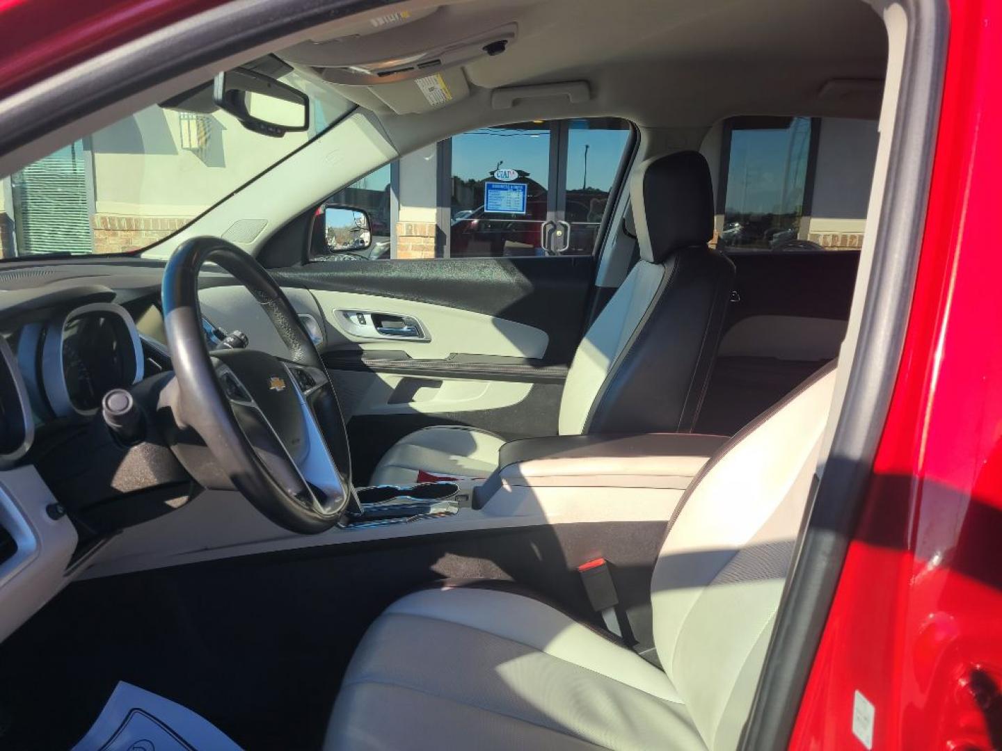 2013 RED CHEVROLET EQUINOX LT (1GNALPEK8DZ) with an 2.4L engine, Automatic transmission, located at 13640 E Wade Hampton Blvd, Greer, SC, 29651, (864) 848-4040, 34.950825, -82.197464 - Photo#10