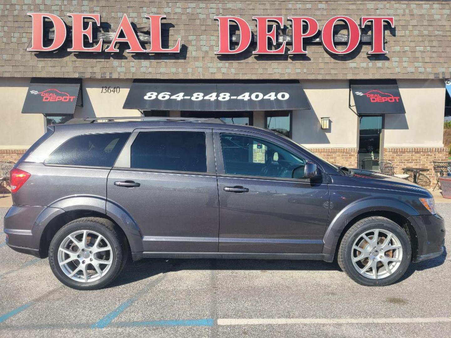 2014 GRAY DODGE JOURNEY SXT (3C4PDCBB4ET) with an 2.4L engine, Automatic transmission, located at 13640 E Wade Hampton Blvd, Greer, SC, 29651, (864) 848-4040, 34.950825, -82.197464 - Photo#13