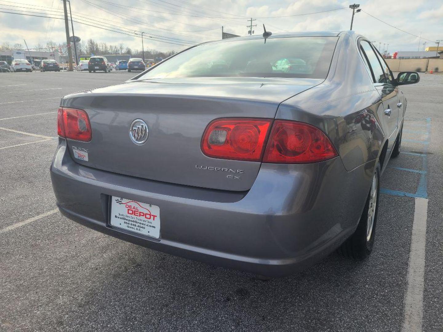 2008 GRAY BUICK LUCERNE CX (1G4HP57228U) with an 3.8L engine, Automatic transmission, located at 13640 E Wade Hampton Blvd, Greer, SC, 29651, (864) 848-4040, 34.950825, -82.197464 - Photo#6
