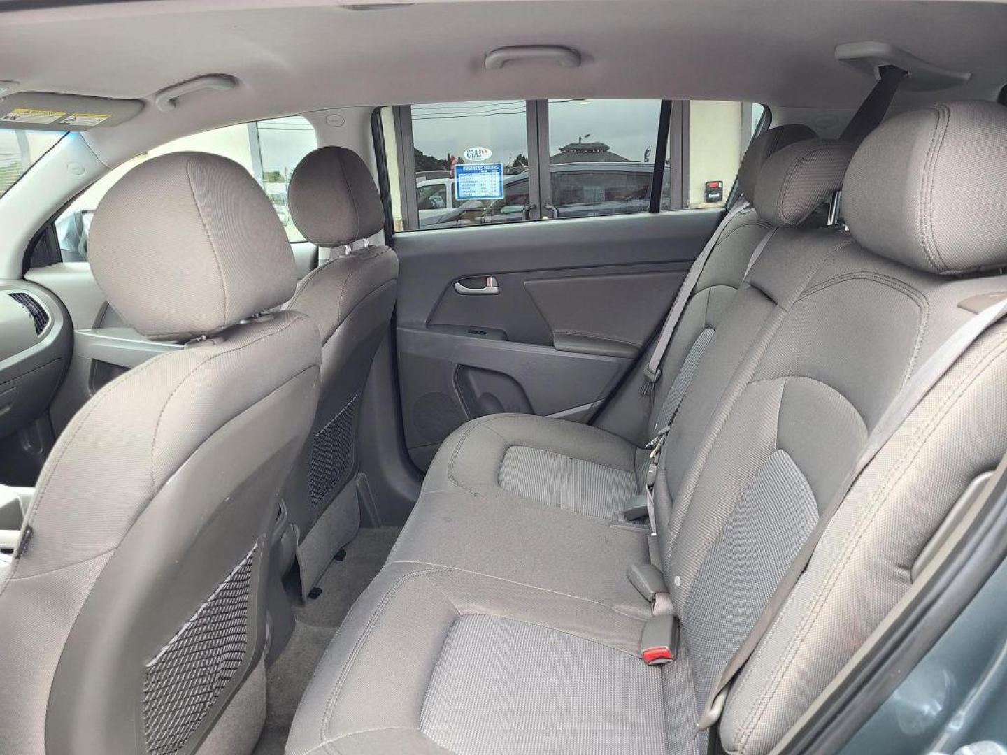 2015 BLUE KIA SPORTAGE LX (KNDPB3AC4F7) with an 2.4L engine, Automatic transmission, located at 13640 E Wade Hampton Blvd, Greer, SC, 29651, (864) 848-4040, 34.950825, -82.197464 - Photo#10