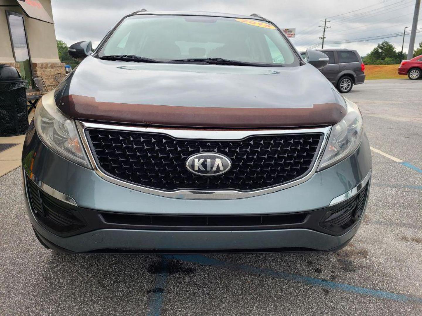 2015 BLUE KIA SPORTAGE LX (KNDPB3AC4F7) with an 2.4L engine, Automatic transmission, located at 13640 E Wade Hampton Blvd, Greer, SC, 29651, (864) 848-4040, 34.950825, -82.197464 - Photo#2