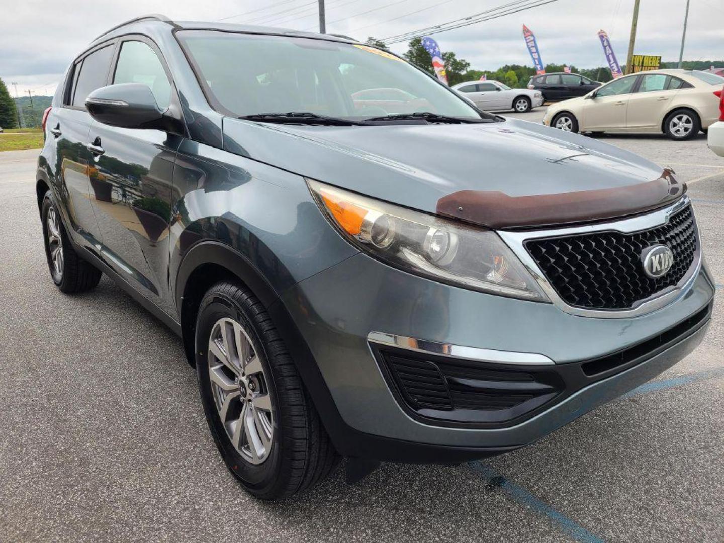 2015 BLUE KIA SPORTAGE LX (KNDPB3AC4F7) with an 2.4L engine, Automatic transmission, located at 13640 E Wade Hampton Blvd, Greer, SC, 29651, (864) 848-4040, 34.950825, -82.197464 - Photo#3