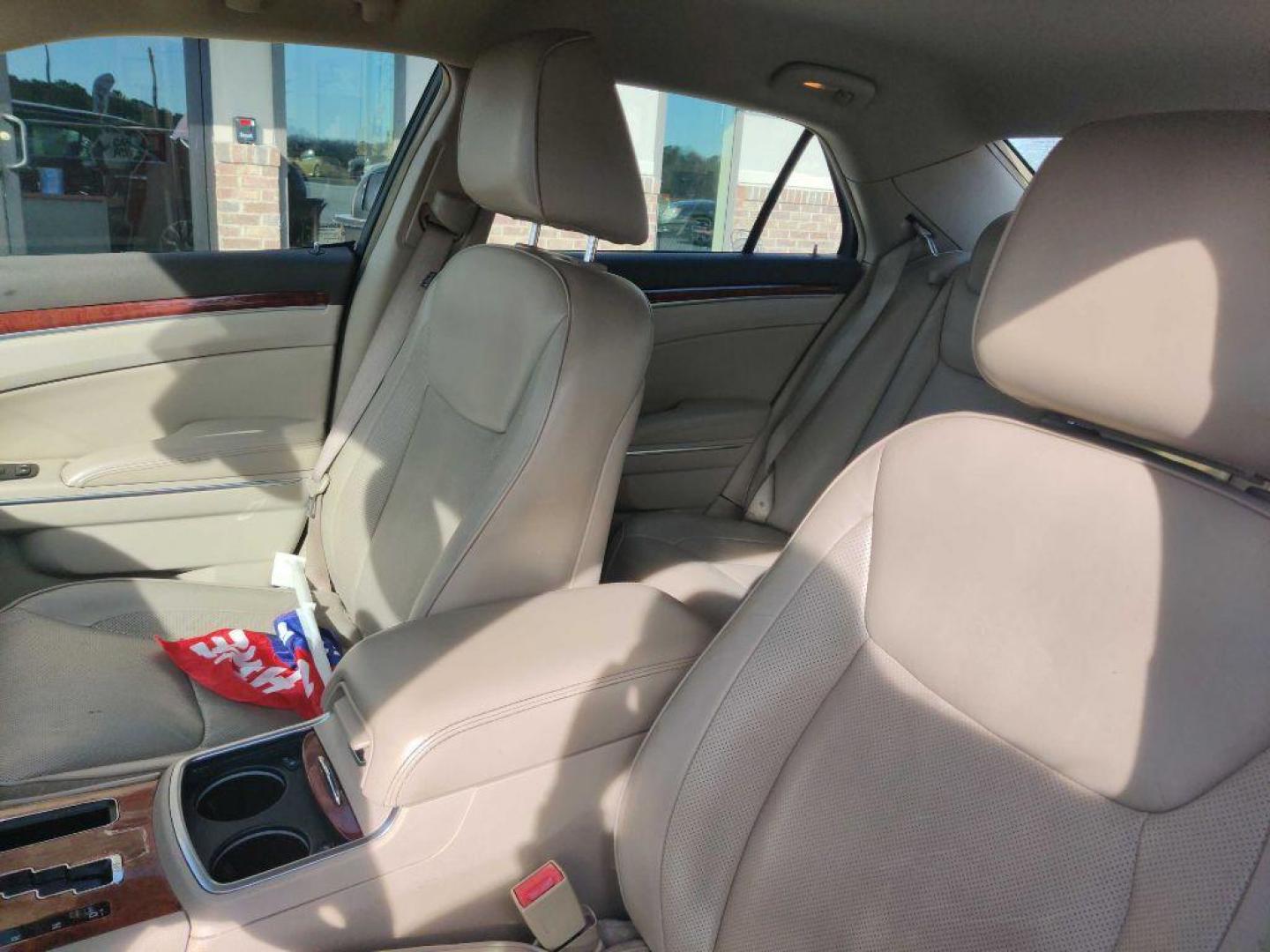 2011 RED CHRYSLER 300C (2C3CA6CT1BH) with an 5.7L engine, Automatic transmission, located at 13640 E Wade Hampton Blvd, Greer, SC, 29651, (864) 848-4040, 34.950825, -82.197464 - Photo#7