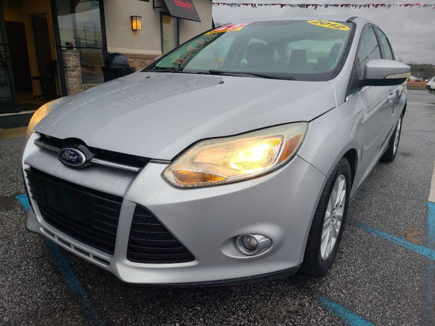 2012 SILVER FORD FOCUS SEL (1FAHP3H28CL) with an 2.0L engine, Automatic transmission, located at 13640 E Wade Hampton Blvd, Greer, SC, 29651, (864) 848-4040, 34.950825, -82.197464 - Photo#1