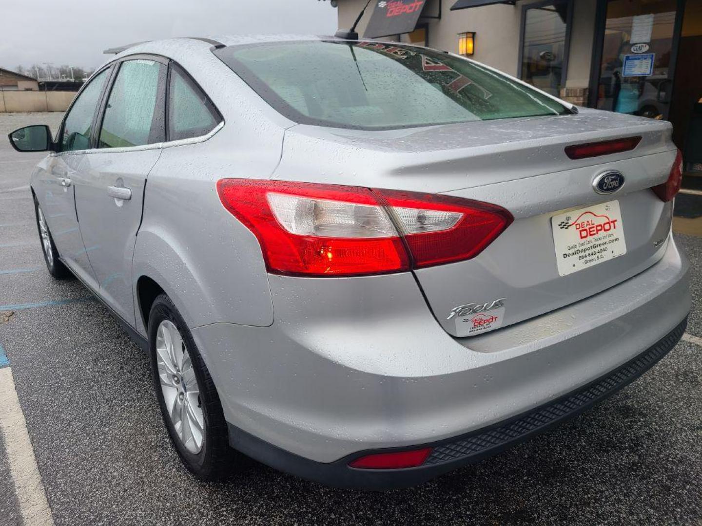 2012 SILVER FORD FOCUS SEL (1FAHP3H28CL) with an 2.0L engine, Automatic transmission, located at 13640 E Wade Hampton Blvd, Greer, SC, 29651, (864) 848-4040, 34.950825, -82.197464 - Photo#4