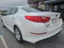 2015 WHITE KIA OPTIMA LX (KNAGM4A77F5) with an 2.4L engine, Automatic transmission, located at 13640 E Wade Hampton Blvd, Greer, SC, 29651, (864) 848-4040, 34.950825, -82.197464 - Photo#4