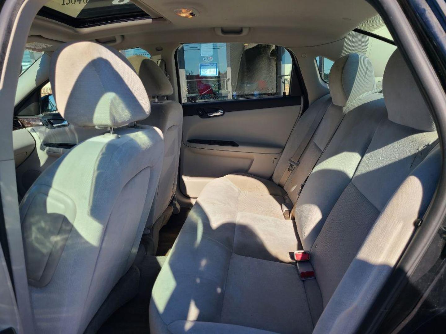 2016 BLACK CHEVROLET IMPALA LIMITED LT (2G1WB5E34G1) with an 3.6L engine, Automatic transmission, located at 13640 E Wade Hampton Blvd, Greer, SC, 29651, (864) 848-4040, 34.950825, -82.197464 - Photo#10