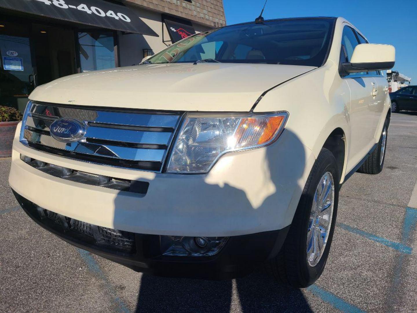 2008 WHITE FORD EDGE LIMITED (2FMDK49C68B) with an 3.5L engine, Automatic transmission, located at 13640 E Wade Hampton Blvd, Greer, SC, 29651, (864) 848-4040, 34.950825, -82.197464 - Photo#1