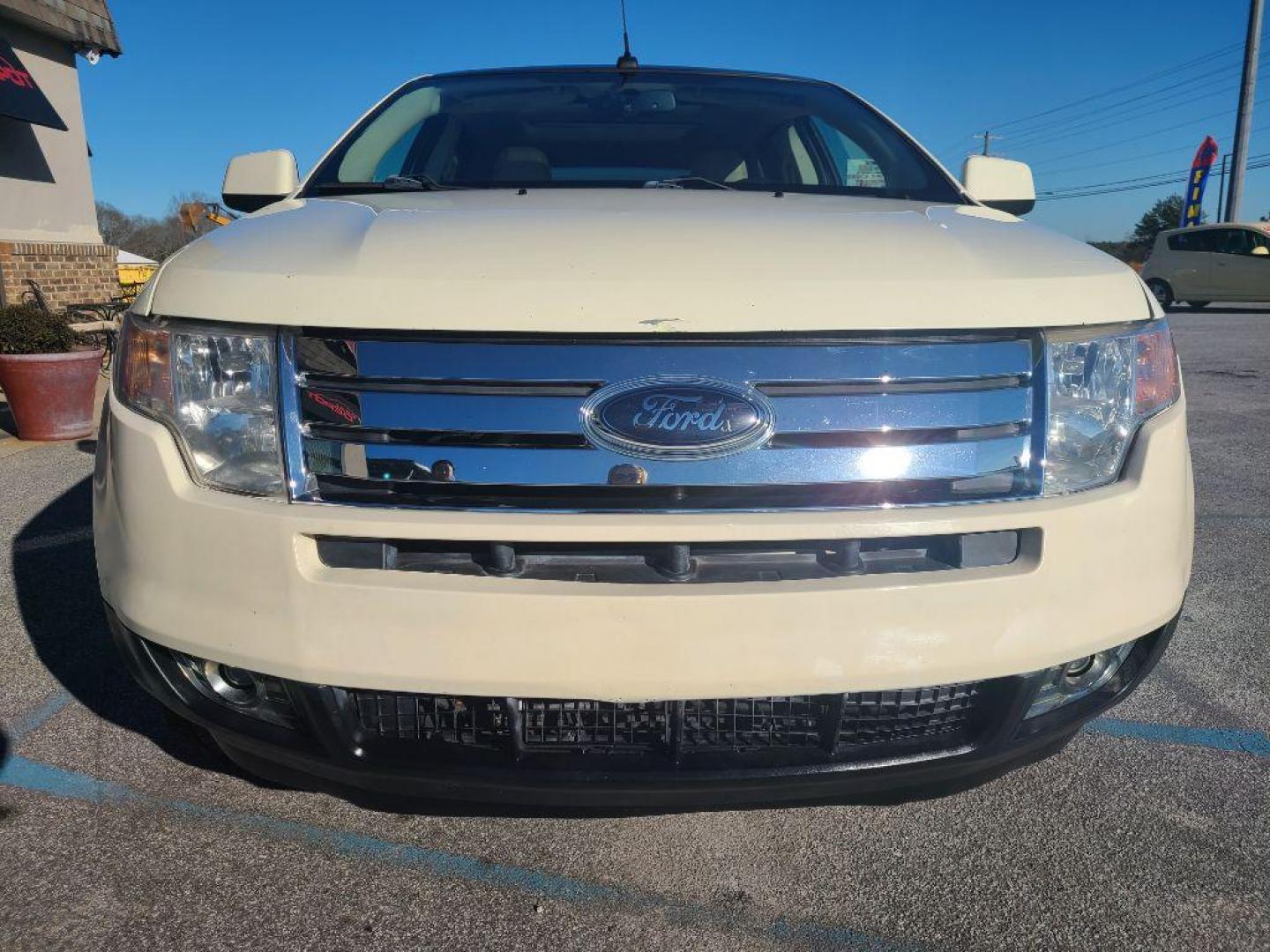 2008 WHITE FORD EDGE LIMITED (2FMDK49C68B) with an 3.5L engine, Automatic transmission, located at 13640 E Wade Hampton Blvd, Greer, SC, 29651, (864) 848-4040, 34.950825, -82.197464 - Photo#2