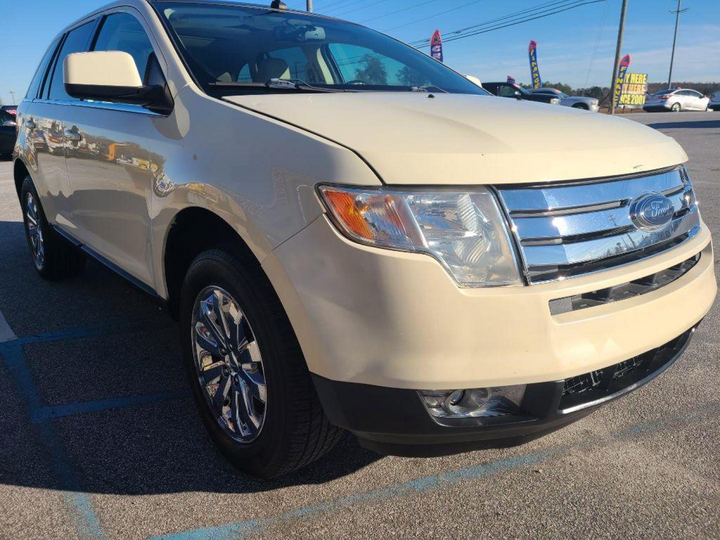 2008 WHITE FORD EDGE LIMITED (2FMDK49C68B) with an 3.5L engine, Automatic transmission, located at 13640 E Wade Hampton Blvd, Greer, SC, 29651, (864) 848-4040, 34.950825, -82.197464 - Photo#3