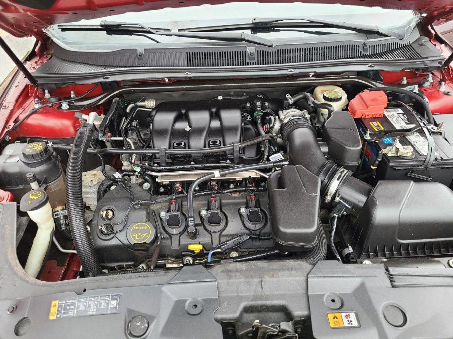 2015 BURG FORD TAURUS LIMITED (1FAHP2F86FG) with an 3.5L engine, Automatic transmission, located at 13640 E Wade Hampton Blvd, Greer, SC, 29651, (864) 848-4040, 34.950825, -82.197464 - Photo#11