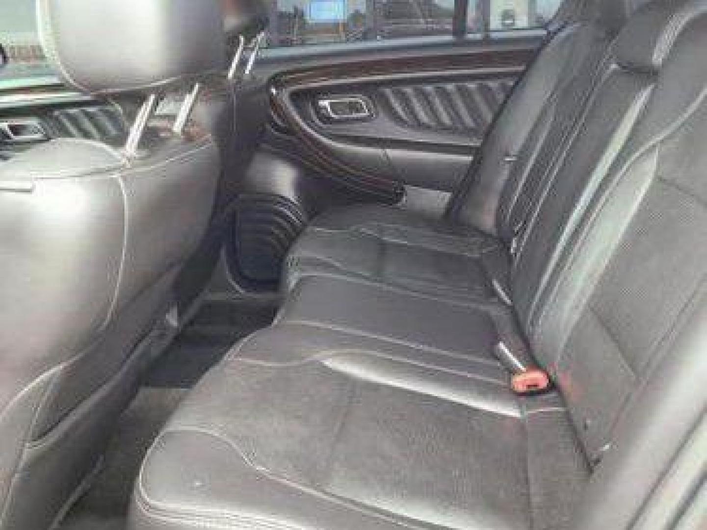 2015 BURG FORD TAURUS LIMITED (1FAHP2F86FG) with an 3.5L engine, Automatic transmission, located at 13640 E Wade Hampton Blvd, Greer, SC, 29651, (864) 848-4040, 34.950825, -82.197464 - Photo#10