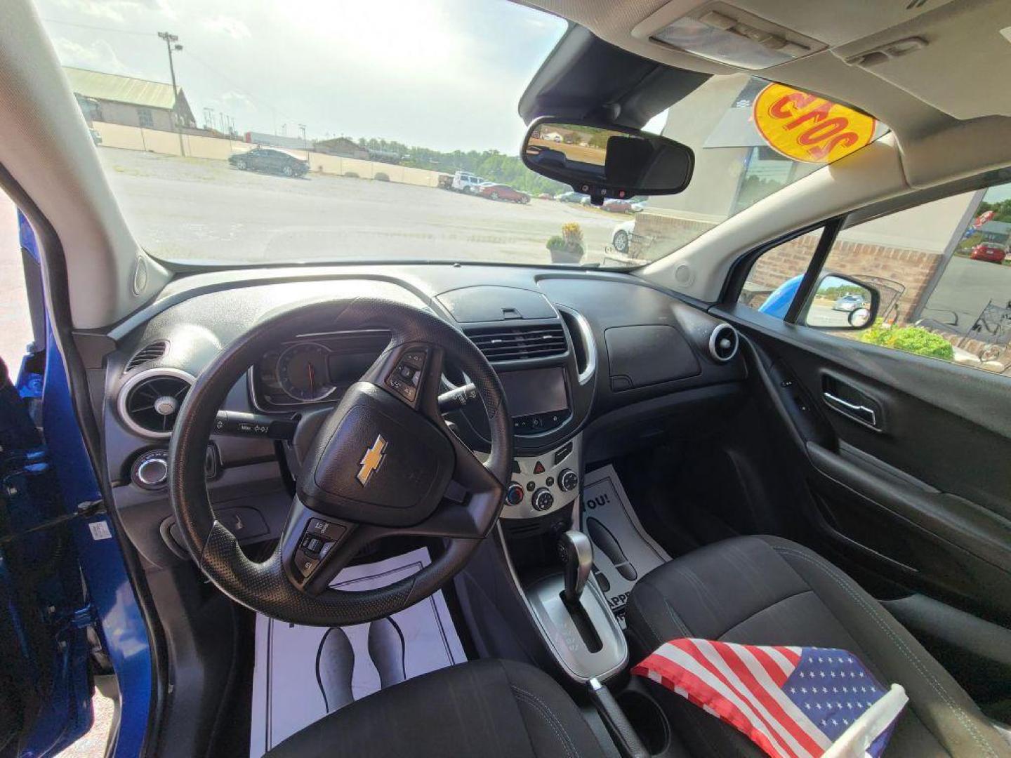 2015 BLUE CHEVROLET TRAX 1LT (KL7CJLSB2FB) with an 1.4L engine, Automatic transmission, located at 13640 E Wade Hampton Blvd, Greer, SC, 29651, (864) 848-4040, 34.950825, -82.197464 - Photo#8