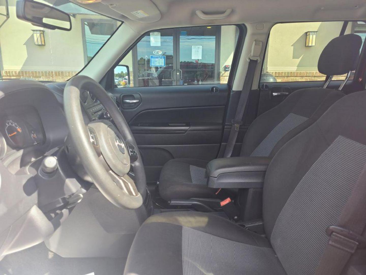 2016 RED JEEP PATRIOT SPORT (1C4NJPBB4GD) with an 2.4L engine, Continuously Variable transmission, located at 13640 E Wade Hampton Blvd, Greer, SC, 29651, (864) 848-4040, 34.950825, -82.197464 - Photo#9