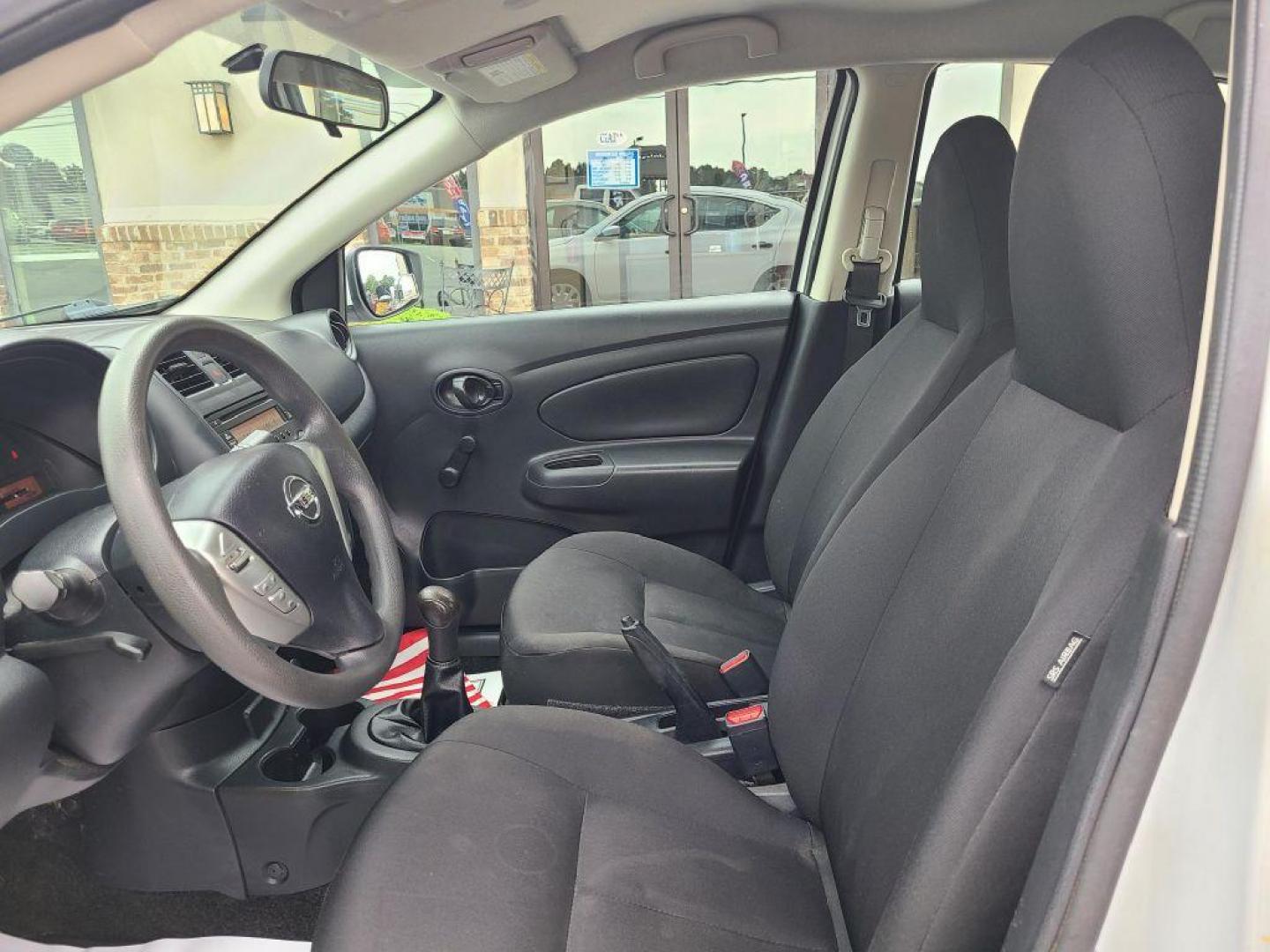 2017 WHITE NISSAN VERSA S (3N1CN7AP7HL) with an 1.6L engine, Continuously Variable transmission, located at 13640 E Wade Hampton Blvd, Greer, SC, 29651, (864) 848-4040, 34.950825, -82.197464 - Photo#9