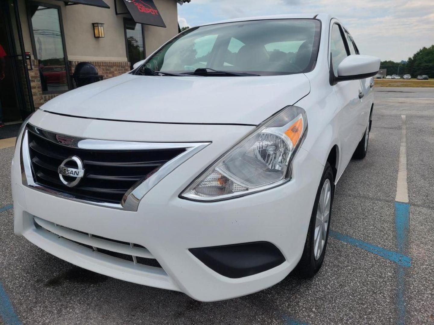 2017 WHITE NISSAN VERSA S (3N1CN7AP7HL) with an 1.6L engine, Continuously Variable transmission, located at 13640 E Wade Hampton Blvd, Greer, SC, 29651, (864) 848-4040, 34.950825, -82.197464 - Photo#1