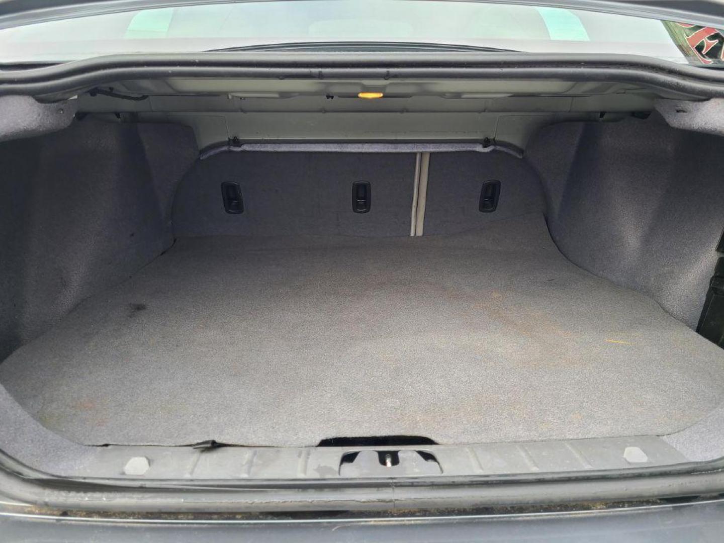 2008 GRAY VOLVO S40 T5 (YV1MH672882) with an 2.5L engine, Automatic transmission, located at 13640 E Wade Hampton Blvd, Greer, SC, 29651, (864) 848-4040, 34.950825, -82.197464 - Photo#7