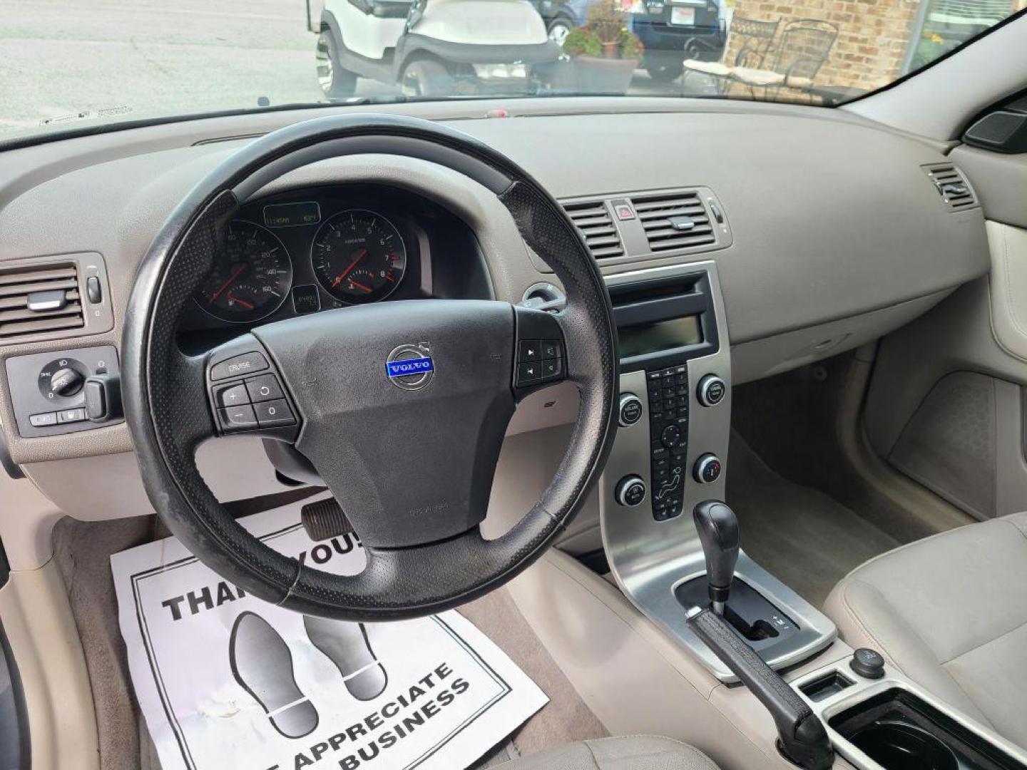 2008 GRAY VOLVO S40 T5 (YV1MH672882) with an 2.5L engine, Automatic transmission, located at 13640 E Wade Hampton Blvd, Greer, SC, 29651, (864) 848-4040, 34.950825, -82.197464 - Photo#8