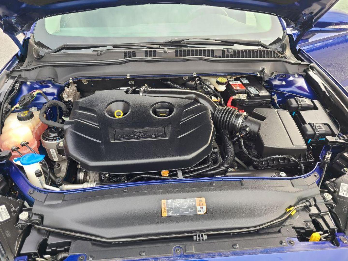 2015 BLUE FORD FUSION SE (3FA6P0H95FR) with an 2.0L engine, Automatic transmission, located at 13640 E Wade Hampton Blvd, Greer, SC, 29651, (864) 848-4040, 34.950825, -82.197464 - Photo#12