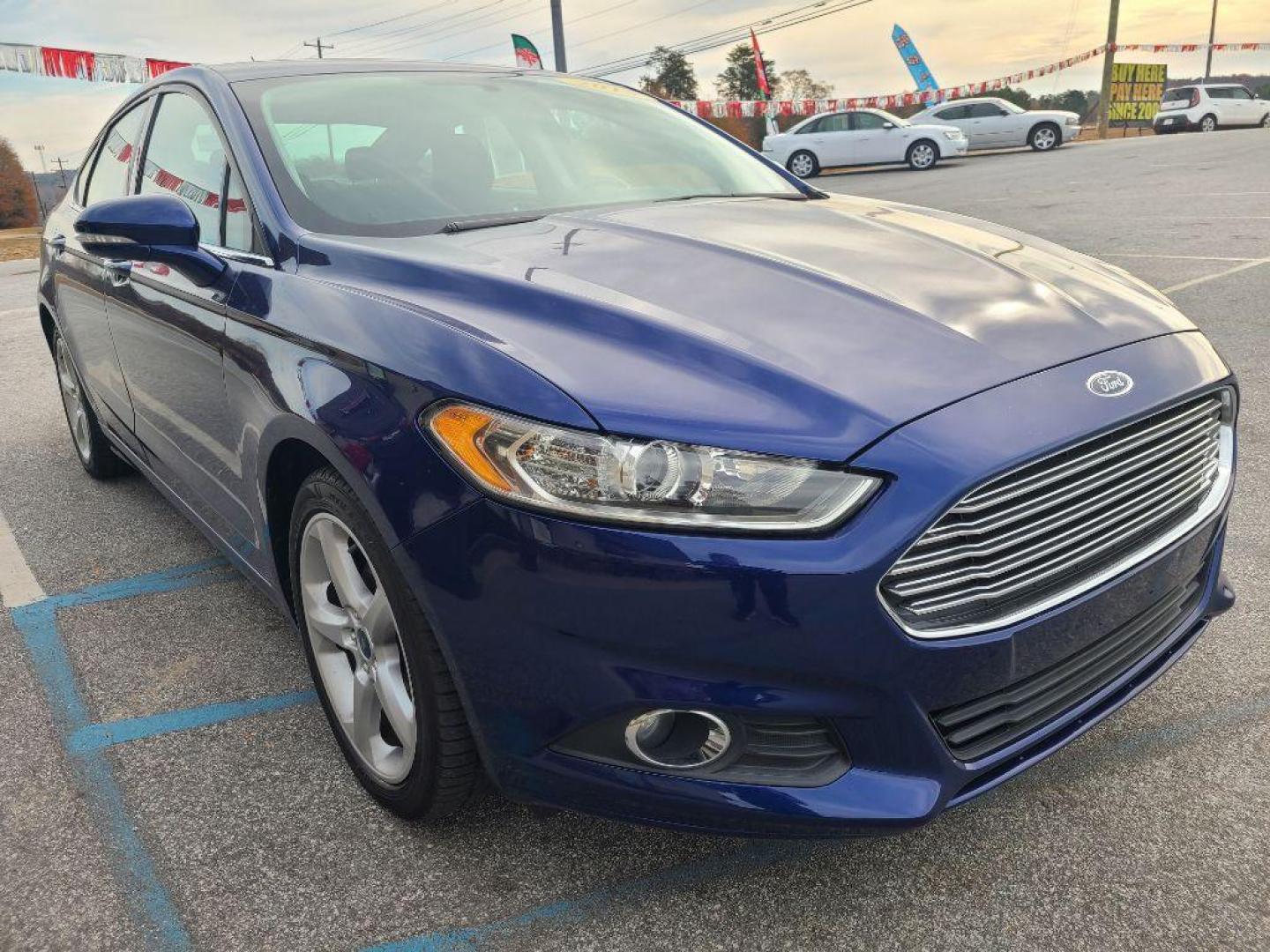2015 BLUE FORD FUSION SE (3FA6P0H95FR) with an 2.0L engine, Automatic transmission, located at 13640 E Wade Hampton Blvd, Greer, SC, 29651, (864) 848-4040, 34.950825, -82.197464 - Photo#3