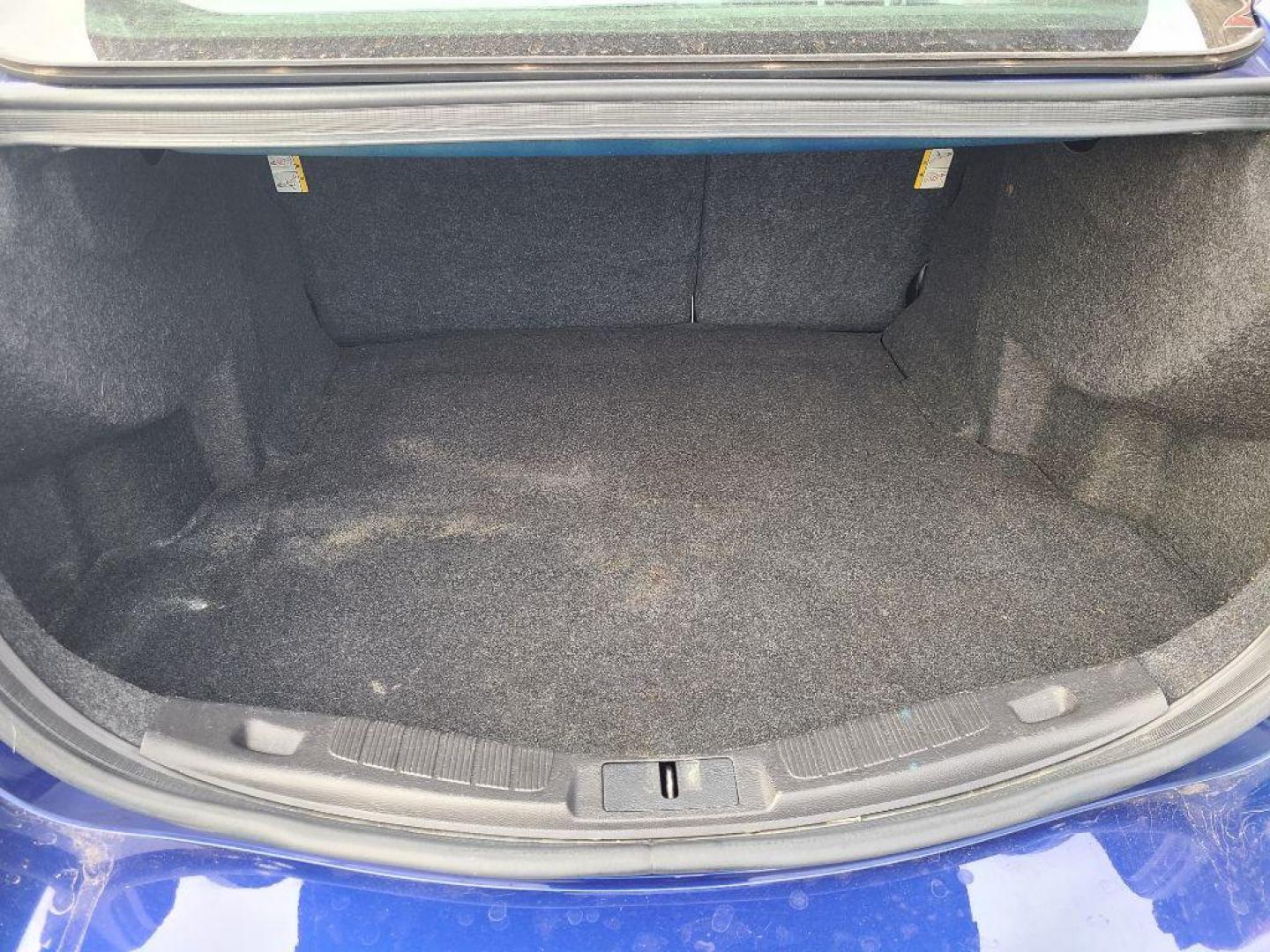 2015 BLUE FORD FUSION SE (3FA6P0H95FR) with an 2.0L engine, Automatic transmission, located at 13640 E Wade Hampton Blvd, Greer, SC, 29651, (864) 848-4040, 34.950825, -82.197464 - Photo#7