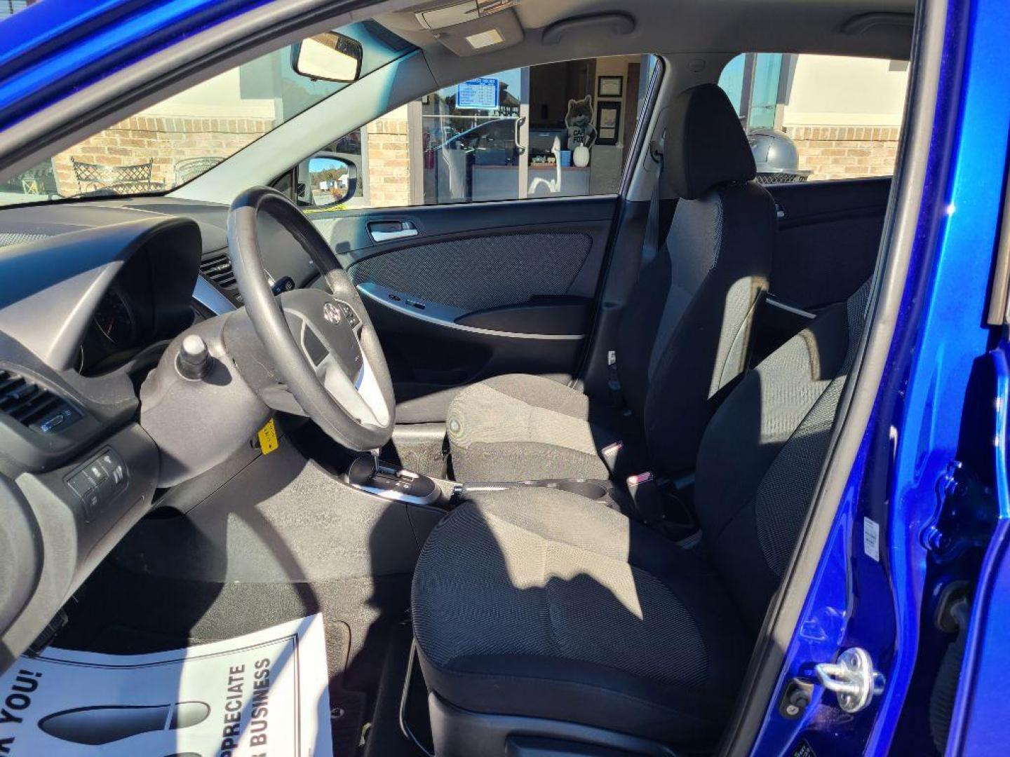 2012 BLUE HYUNDAI ACCENT GLS (KMHCT5AE1CU) with an 1.6L engine, Automatic transmission, located at 13640 E Wade Hampton Blvd, Greer, SC, 29651, (864) 848-4040, 34.950825, -82.197464 - Photo#9