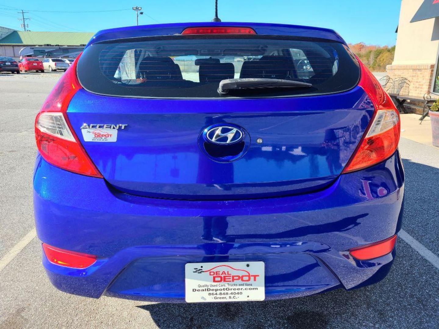 2012 BLUE HYUNDAI ACCENT GLS (KMHCT5AE1CU) with an 1.6L engine, Automatic transmission, located at 13640 E Wade Hampton Blvd, Greer, SC, 29651, (864) 848-4040, 34.950825, -82.197464 - Photo#5