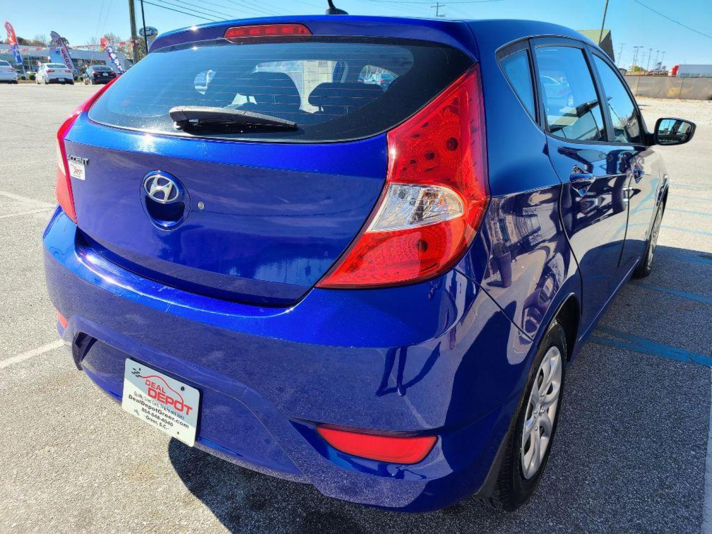 2012 BLUE HYUNDAI ACCENT GLS (KMHCT5AE1CU) with an 1.6L engine, Automatic transmission, located at 13640 E Wade Hampton Blvd, Greer, SC, 29651, (864) 848-4040, 34.950825, -82.197464 - Photo#6