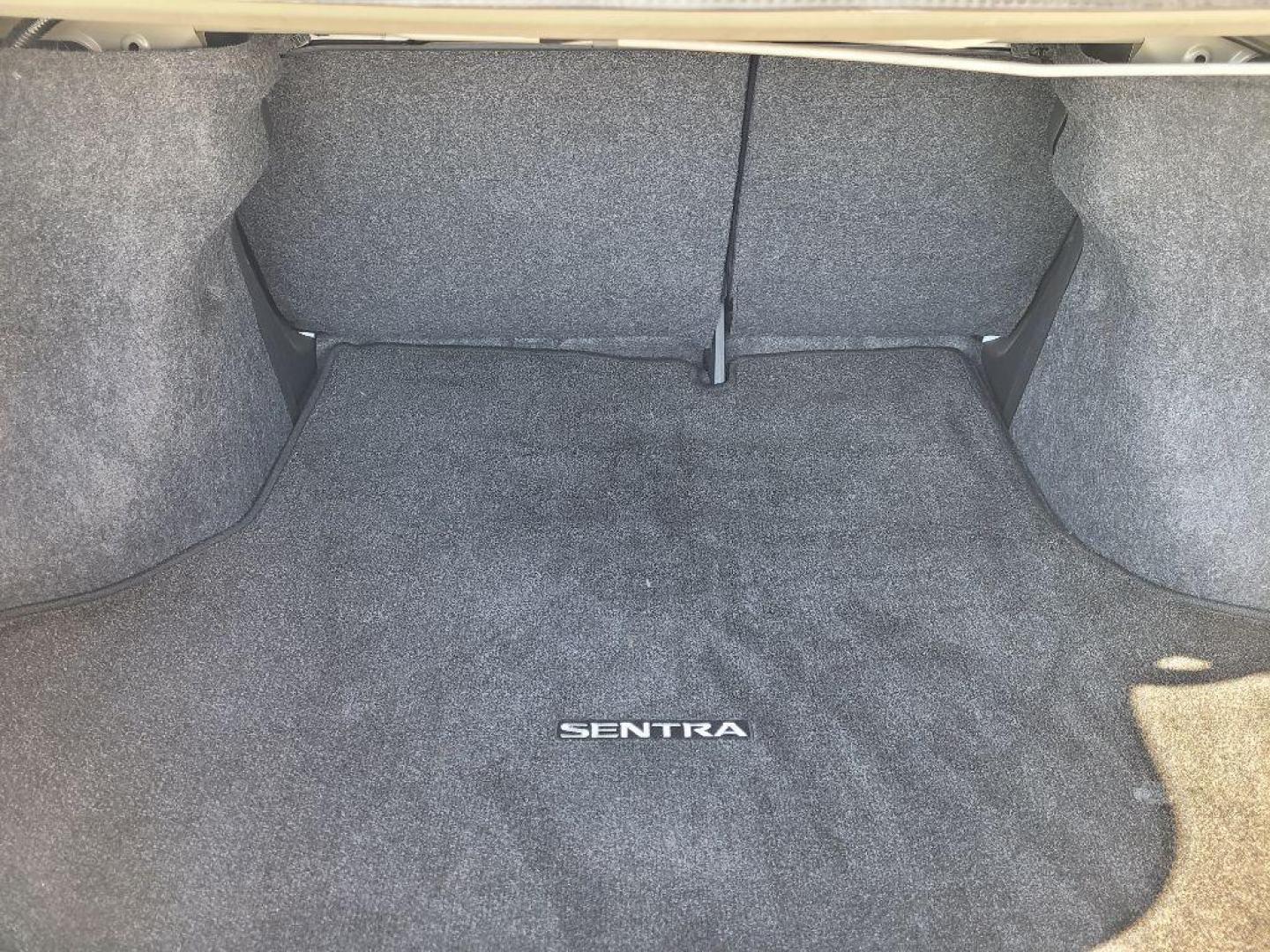 2018 SLIVER NISSAN SENTRA S (3N1AB7AP5JY) with an 1.8L engine, Continuously Variable transmission, located at 13640 E Wade Hampton Blvd, Greer, SC, 29651, (864) 848-4040, 34.950825, -82.197464 - Photo#7