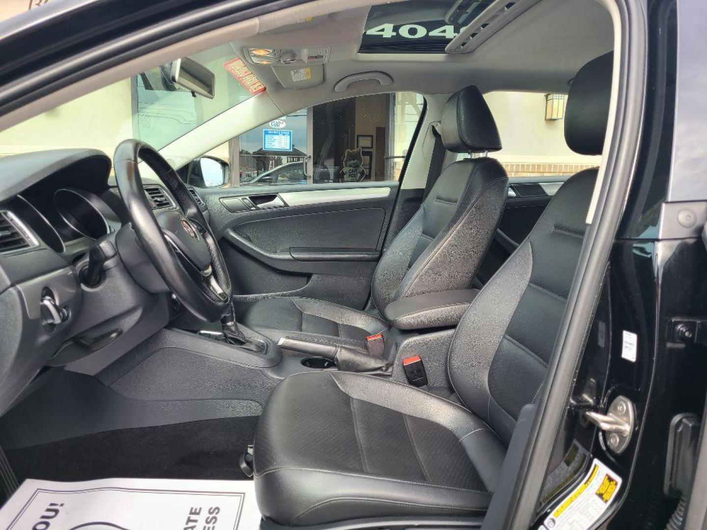 2015 BLACK VOLKSWAGEN JETTA SE PZEV (3VWD17AJ7FM) with an 1.8L engine, Automatic transmission, located at 13640 E Wade Hampton Blvd, Greer, SC, 29651, (864) 848-4040, 34.950825, -82.197464 - Photo#9