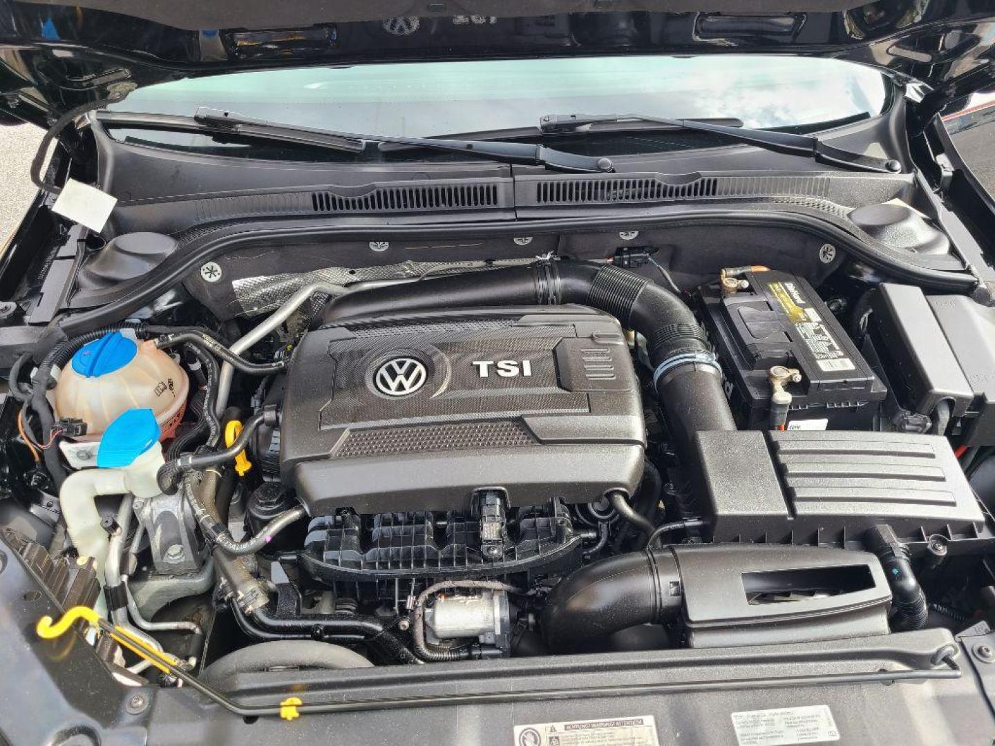 2015 BLACK VOLKSWAGEN JETTA SE PZEV (3VWD17AJ7FM) with an 1.8L engine, Automatic transmission, located at 13640 E Wade Hampton Blvd, Greer, SC, 29651, (864) 848-4040, 34.950825, -82.197464 - Photo#11