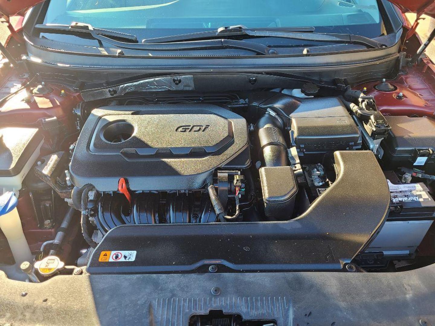 2016 RED HYUNDAI SONATA BASE (5NPE24AF7GH) with an 2.4L engine, Automatic transmission, located at 13640 E Wade Hampton Blvd, Greer, SC, 29651, (864) 848-4040, 34.950825, -82.197464 - Photo#12