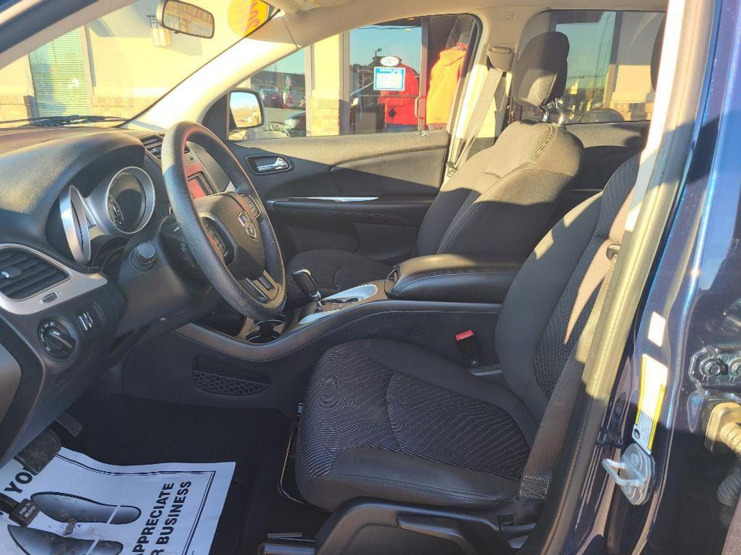 2017 BLUE DODGE JOURNEY SE (3C4PDCAB7HT) with an 2.4L engine, Automatic transmission, located at 13640 E Wade Hampton Blvd, Greer, SC, 29651, (864) 848-4040, 34.950825, -82.197464 - Photo#9