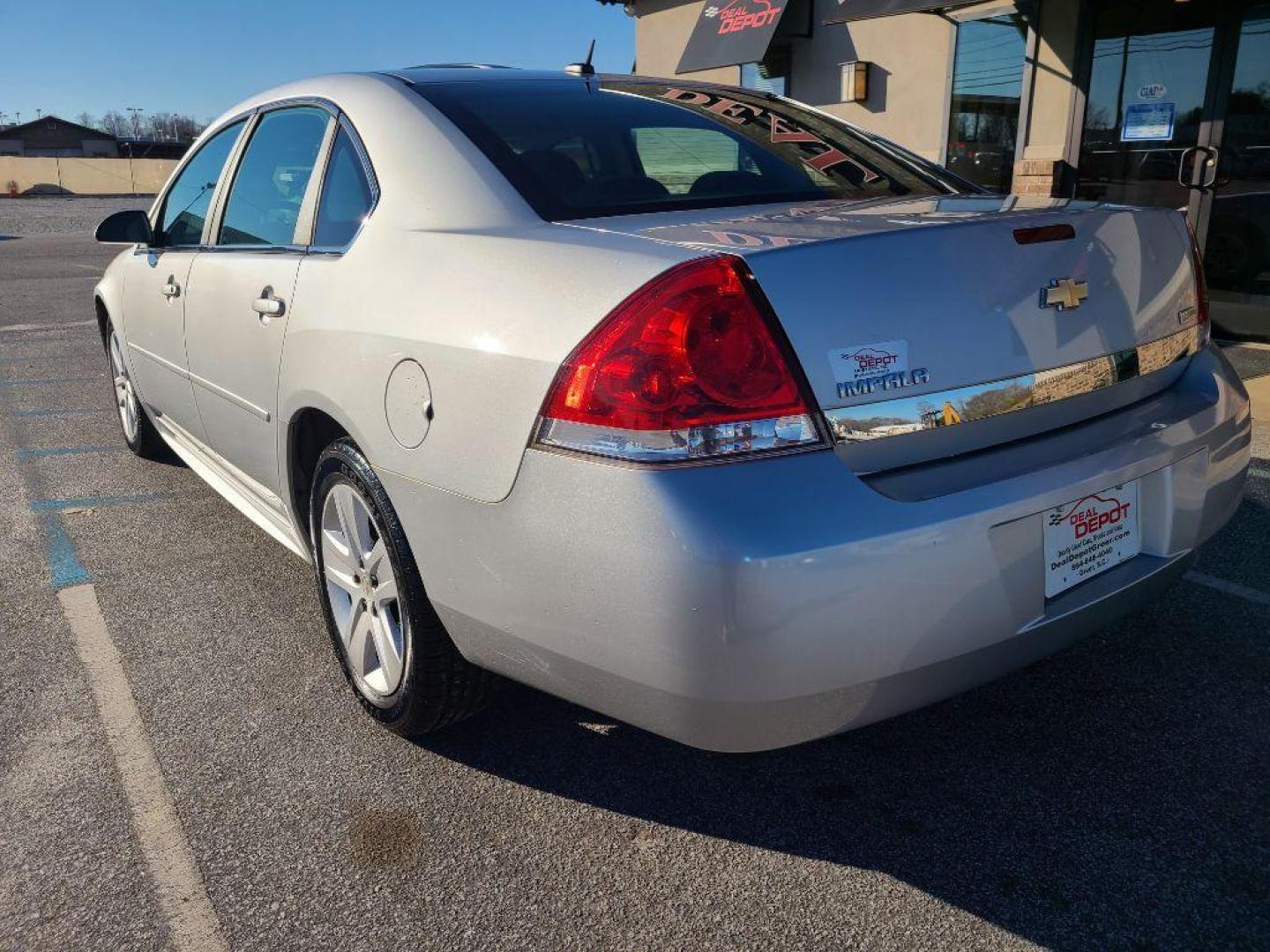 2010 SILVER CHEVROLET IMPALA LS (2G1WA5EK8A1) with an 3.5L engine, Automatic transmission, located at 13640 E Wade Hampton Blvd, Greer, SC, 29651, (864) 848-4040, 34.950825, -82.197464 - Photo#4
