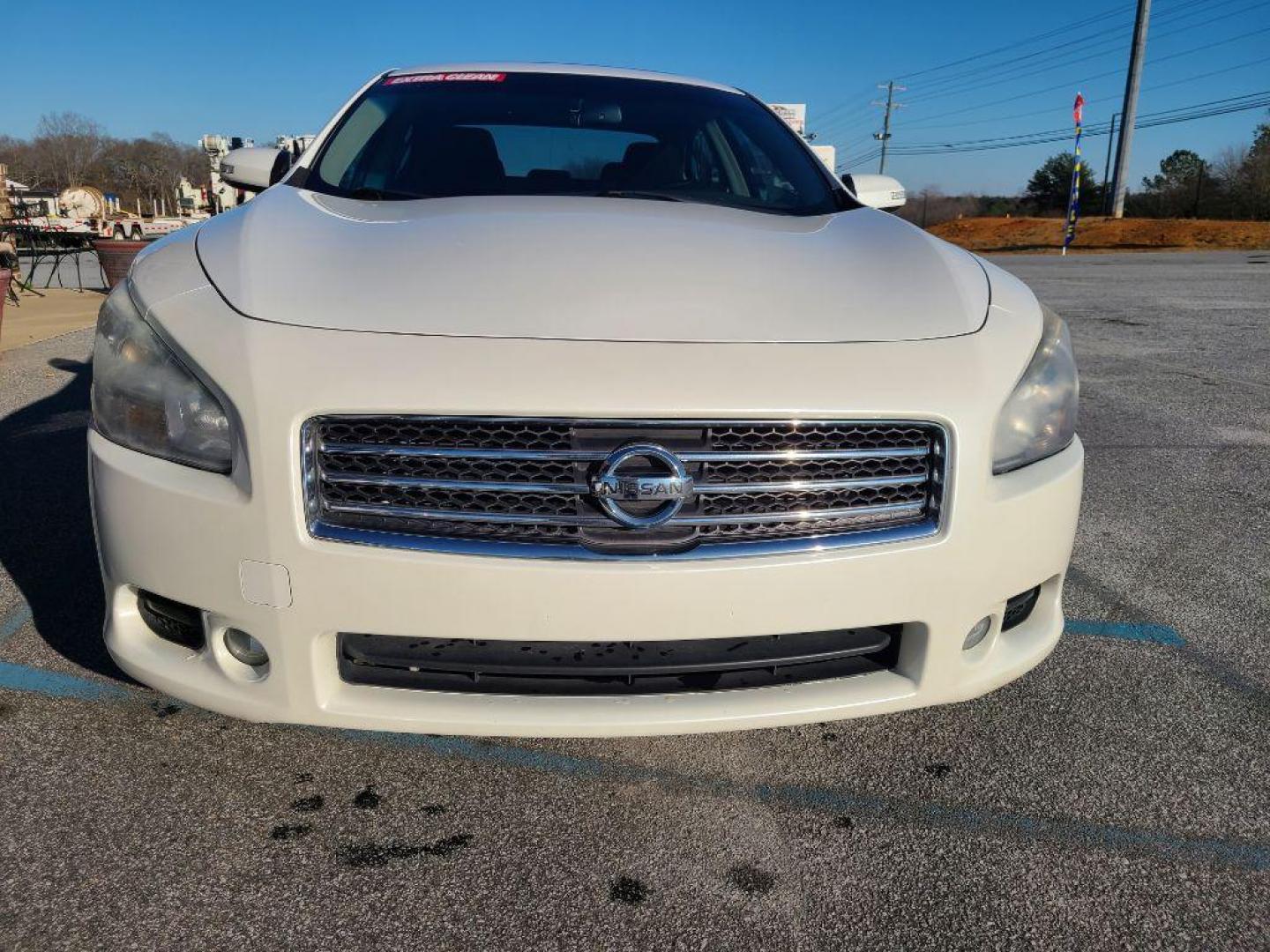 2011 WHITE NISSAN MAXIMA S (1N4AA5AP4BC) with an 3.5L engine, Automatic transmission, located at 13640 E Wade Hampton Blvd, Greer, SC, 29651, (864) 848-4040, 34.950825, -82.197464 - Photo#2
