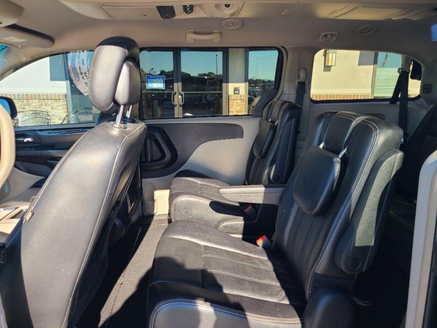 2013 BLACK CHRYSLER TOWN AND COUNTR TOURING (2C4RC1BG8DR) with an 3.6L engine, Automatic transmission, located at 13640 E Wade Hampton Blvd, Greer, SC, 29651, (864) 848-4040, 34.950825, -82.197464 - Photo#11