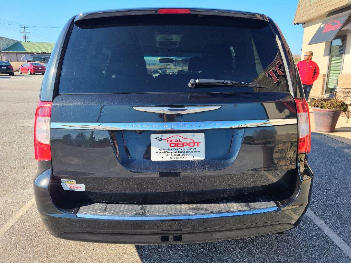 2013 BLACK CHRYSLER TOWN AND COUNTR TOURING (2C4RC1BG8DR) with an 3.6L engine, Automatic transmission, located at 13640 E Wade Hampton Blvd, Greer, SC, 29651, (864) 848-4040, 34.950825, -82.197464 - Photo#5