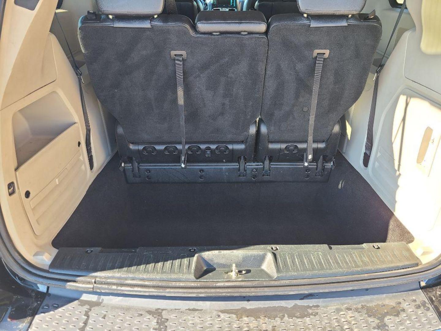 2013 BLACK CHRYSLER TOWN AND COUNTR TOURING (2C4RC1BG8DR) with an 3.6L engine, Automatic transmission, located at 13640 E Wade Hampton Blvd, Greer, SC, 29651, (864) 848-4040, 34.950825, -82.197464 - Photo#7