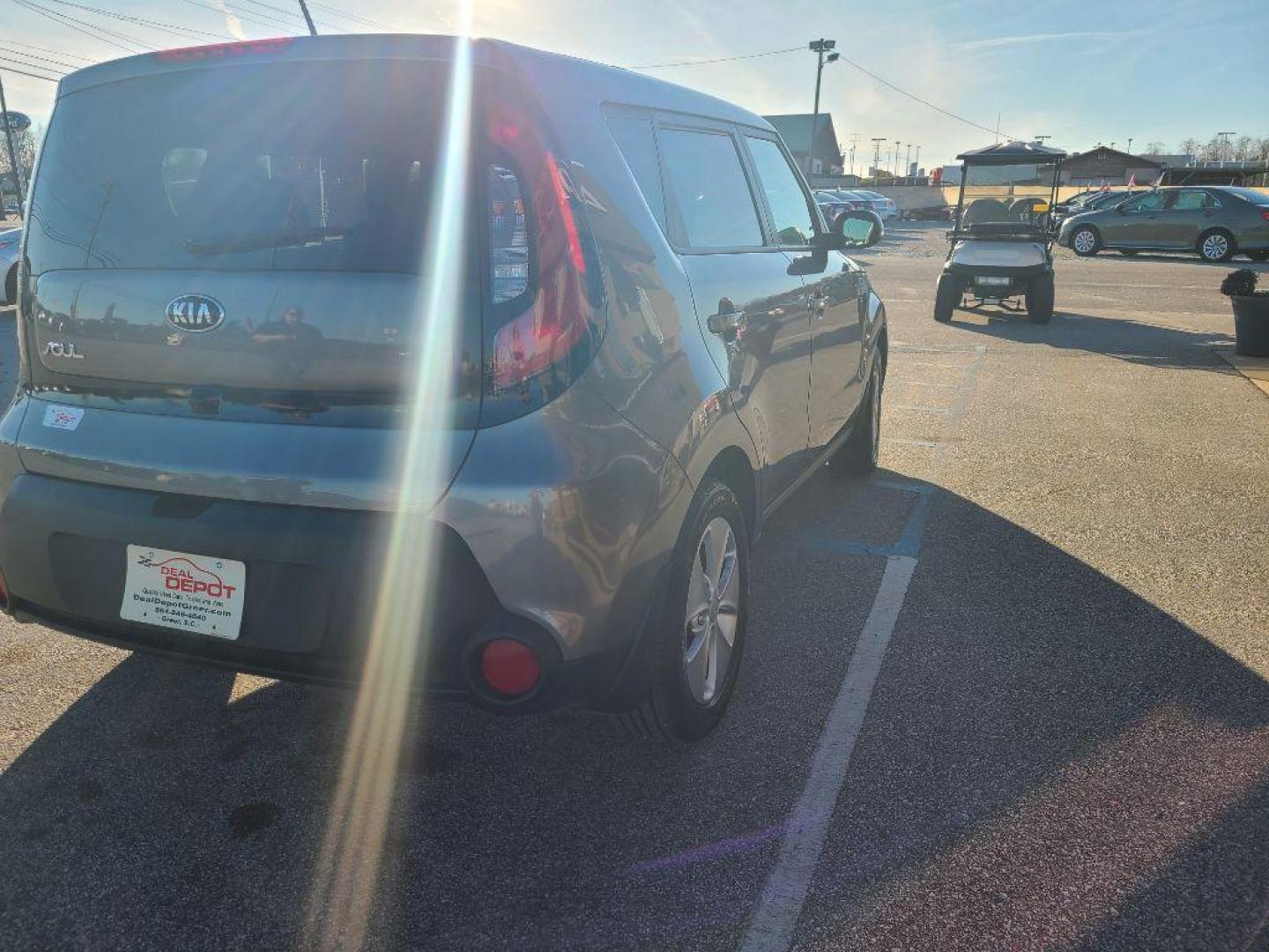2016 GRAY KIA SOUL BASE (KNDJN2A2XG7) with an 1.6L engine, 6-Speed Manual transmission, located at 13640 E Wade Hampton Blvd, Greer, SC, 29651, (864) 848-4040, 34.950825, -82.197464 - Photo#6