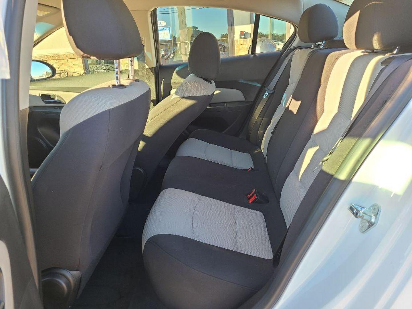 2015 WHITE CHEVROLET CRUZE LS AUTO (1G1PA5SG3F7) with an 1.8L engine, Automatic transmission, located at 13640 E Wade Hampton Blvd, Greer, SC, 29651, (864) 848-4040, 34.950825, -82.197464 - Photo#10