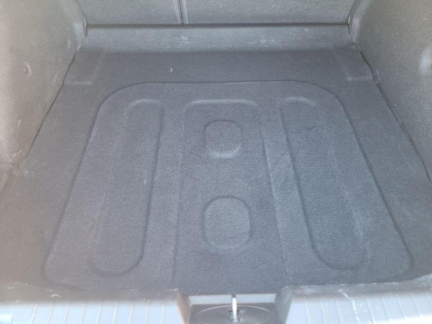 2015 WHITE CHEVROLET CRUZE LS AUTO (1G1PA5SG3F7) with an 1.8L engine, Automatic transmission, located at 13640 E Wade Hampton Blvd, Greer, SC, 29651, (864) 848-4040, 34.950825, -82.197464 - Photo#7